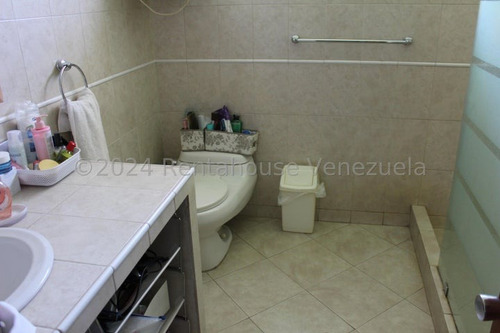 Casa En Venta Los Palos Grandes Ee24-19486