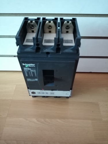 Schneider Lv432693