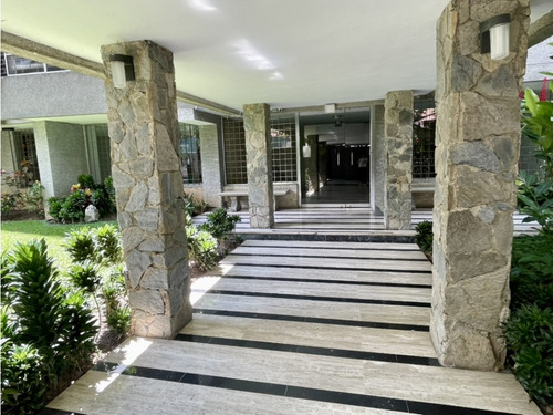 Se Vende Apartamento 165m2 Los Palos Grandes 3898