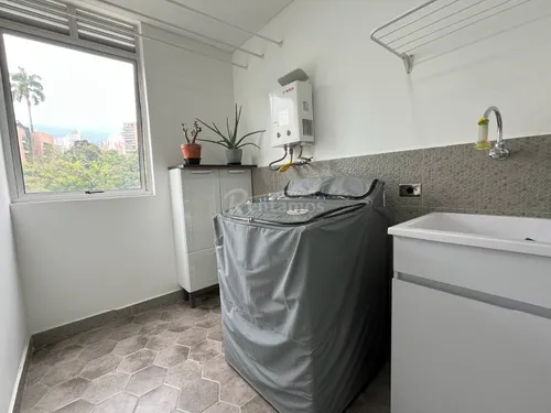 Apartamento En Venta En El Campestre. Cod V776074
