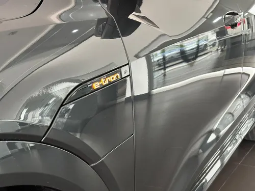 Audi E-tron Advanced