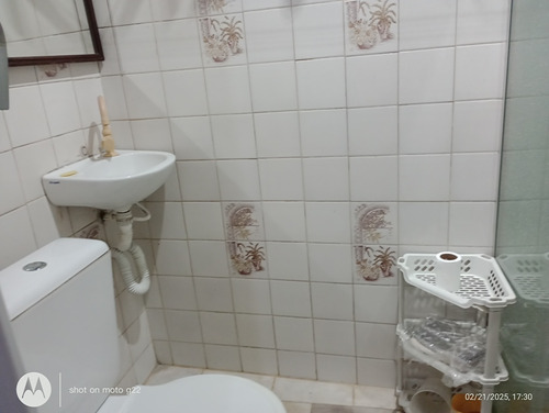 Casa Com Ponto Comercial