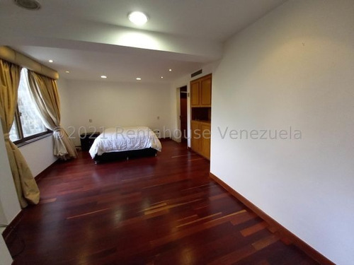 Imagen 8 de 19 de Venta De Apartamento En Altamira 22-19843