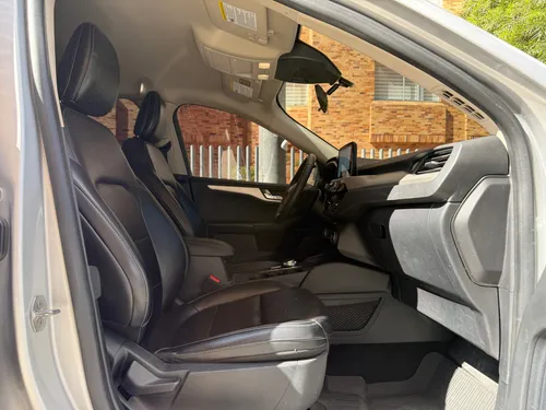 Ford Escape ESCAPE SE HYBRID 2.500cc A/T 6AB FE 4X2