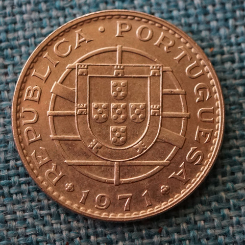 20 Escudos - 1971 - Santo Tomé Y Principe - Moneda De Nickel