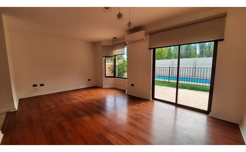 Venta Casa En Condominio Alto San Esteban, 3d 2b, Piscina.
