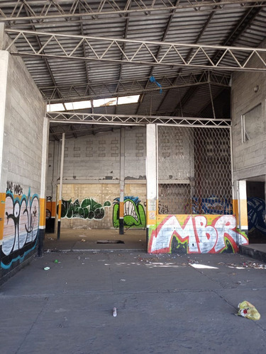 Vendo Terreno Comercial Frente A La Central De Abastos Ht528