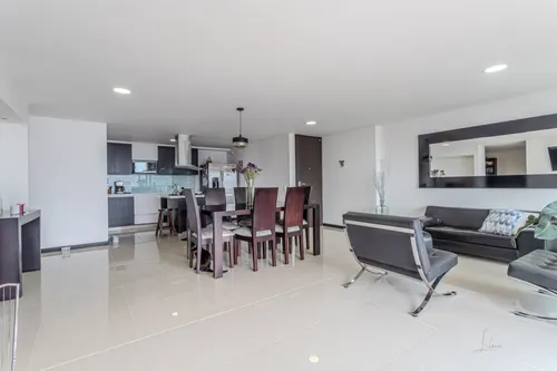 Apartamento En Venta En Loma Las Brujas. Cod V13816
