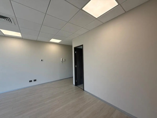 Se Arrienda Oficina 32mt2 En Reñaca Norte, Planta Libre.