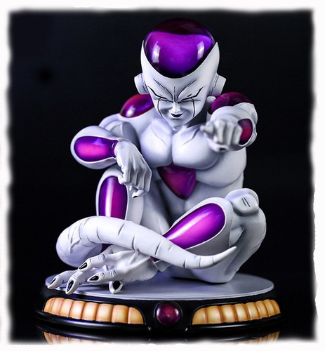 Figura De Frezzer Sentado. 14 Cms. Dragon Ball Z. Goku.