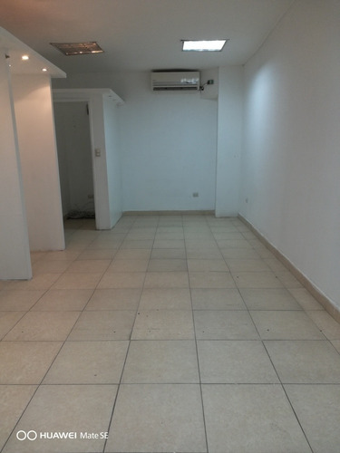 Imagen 5 de 6 de Arriendo Local En El Cc Camino Real. Nivel Feria