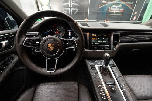 Porsche Macan S