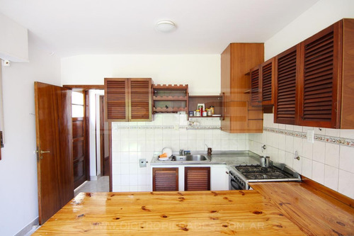 Imagen 7 de 30 de Casa 5 Dormitorios Venta - Martinez