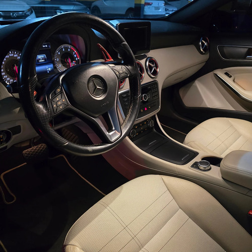Mercedes-Benz Classe A 1.6 Urban Turbo 5p