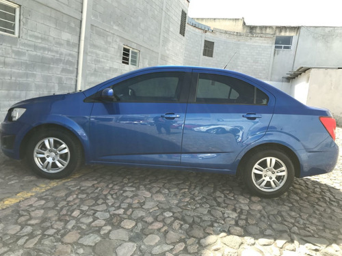 Imagen 5 de 15 de Chevrolet Sonic 4 Puertas