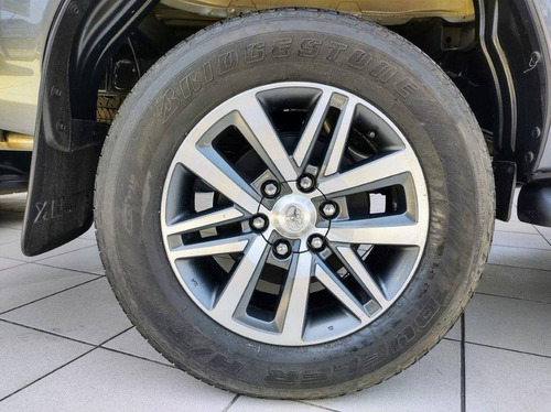 Imagem 7 de 8 de Toyota Hilux 2.8 Srx 4x4 Cd 16v Diesel 4p Automático