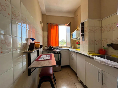 Imagen 3 de 5 de Departamento 3 Ambientes - Castelar Sur - Centro - Permuta - Venta