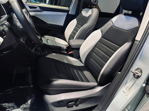 Volkswagen Taos 1.4 Tsi Highline At