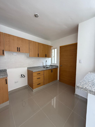 En Alquiler Residencial Desiree Iv, Apto J2 En San Isidro 2do Nivel