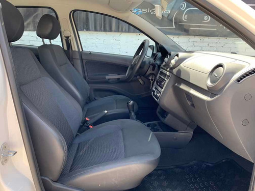 Volkswagen Gol 2016 Sedan Trendline Con Clima Unico Dueño