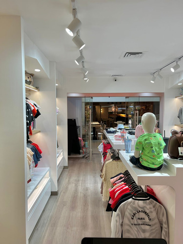 Venta De Local Comercial En Centro Comercial Oviedo El Poblado