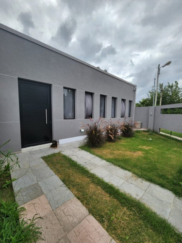 Casa En Venta En El Pato