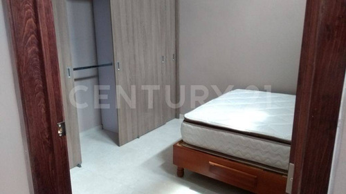 Departamento Y Local En Venta Con Local En Arboledas, Zapopan.