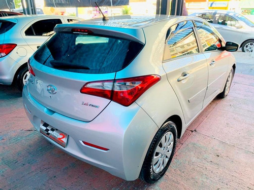 Imagem 12 de 15 de Hyundai Hb20 1.6 Comfort 16v Flex 4p Manual