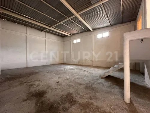 Bodega Con Oficinas En Venta En Valle De Chalco, Estado De México