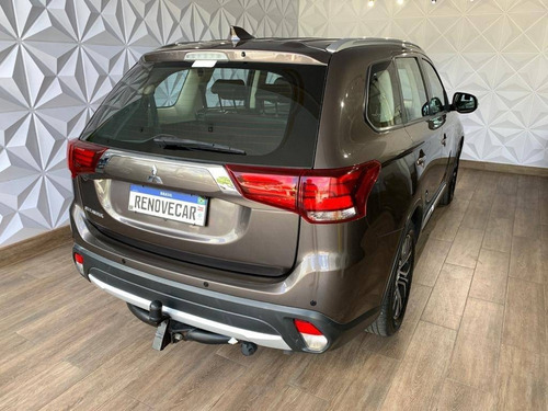 Mitsubishi Outlander 2.0 Comfort 16v Gasolina 4p