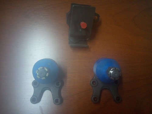 Imagen 1 de 5 de Base Motor Y Muñones Inferiores Nissan D21