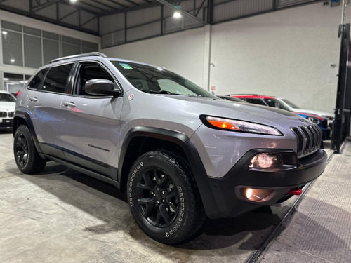 Jeep Cherokee 3.3l Trailhawk At
