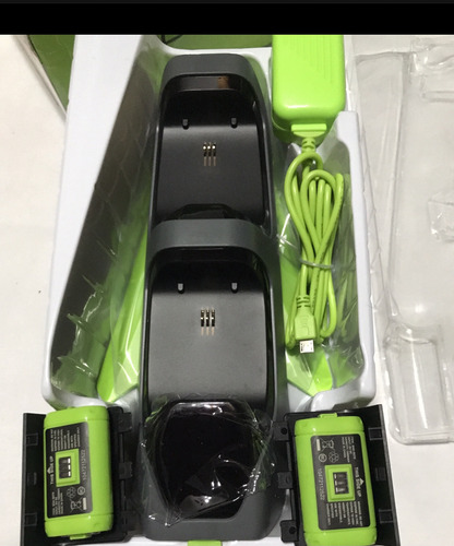 Base De Carga De Control Xbox Serie S & X Power Stand Bionik (Usado)