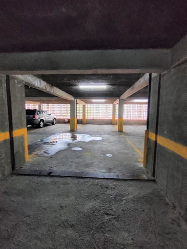 Imagen 18 de 19 de Lujoso Apartamento En Las Mnas , San Antonio De Los Altos