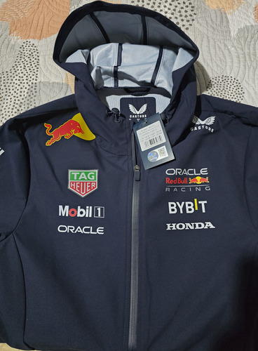Chamarra Castore Red Bull Racing Fórmula 1 Impermeable 2024 (Usado)