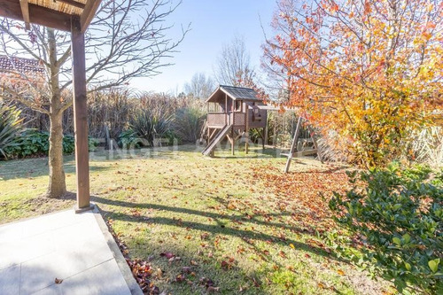 Imagen 13 de 13 de Casa A La Venta En Altos De La Tahona