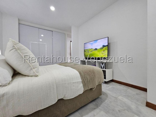 Apartamento En Venta Lomas De Las Mercedes Mls #25-16986