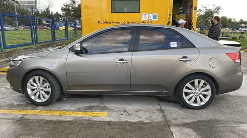 Imagen 4 de 19 de Kia Cerato Forte 1.6