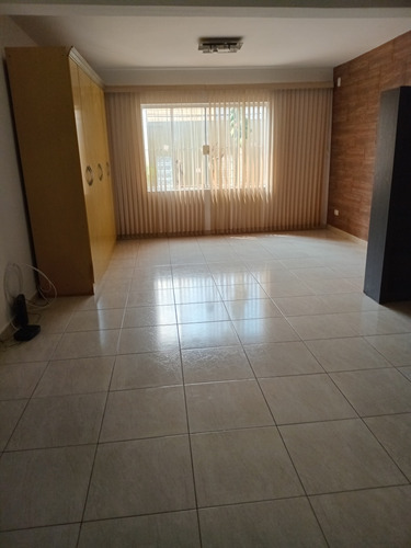 Casa 1 E 2 Locação