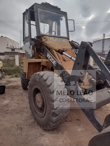 Imagem 3 de 5 de Pá Carregadeira Case W20b - Ano 1984 - Transmissão Clark