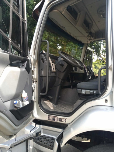 Imagem 8 de 14 de Volvo Vm 270