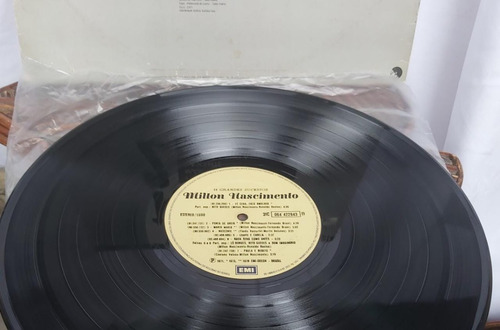 Lp Milton Nascimento 14 Grandes Sucessos Disco Vg+ (Usado)