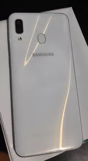 Celular Samsung Galaxy A30 Blanco