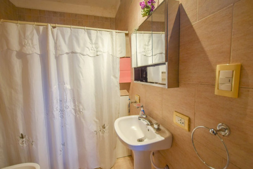 Venta Casa 3 Ambientes Con Parque En Santa Clara