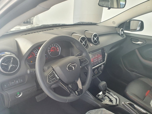 Imagen 6 de 12 de Hyundai Kona Soueast Dx3 1.5 Turb