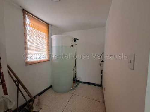 Edt Apartamento En Venta En Cumbres De Curumo 24-28803 Yf