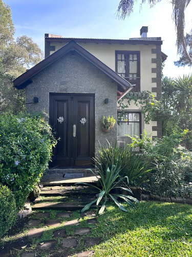 Casa En Venta 4 Ambientes En El Carmencito