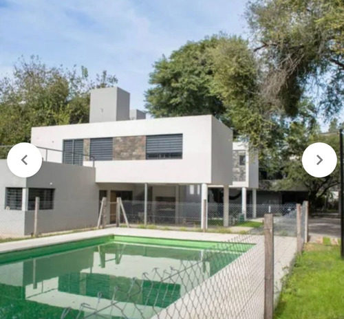 Venta Casa En Housing De Categoría 3 Dormitorios (villa Allende-b° San Alfonso)
