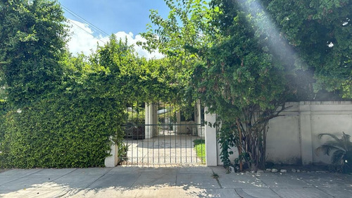 Casa En Venta En Miravalle En Monterrey