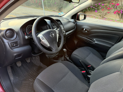 Nissan Versa 1.6 Sense Mt